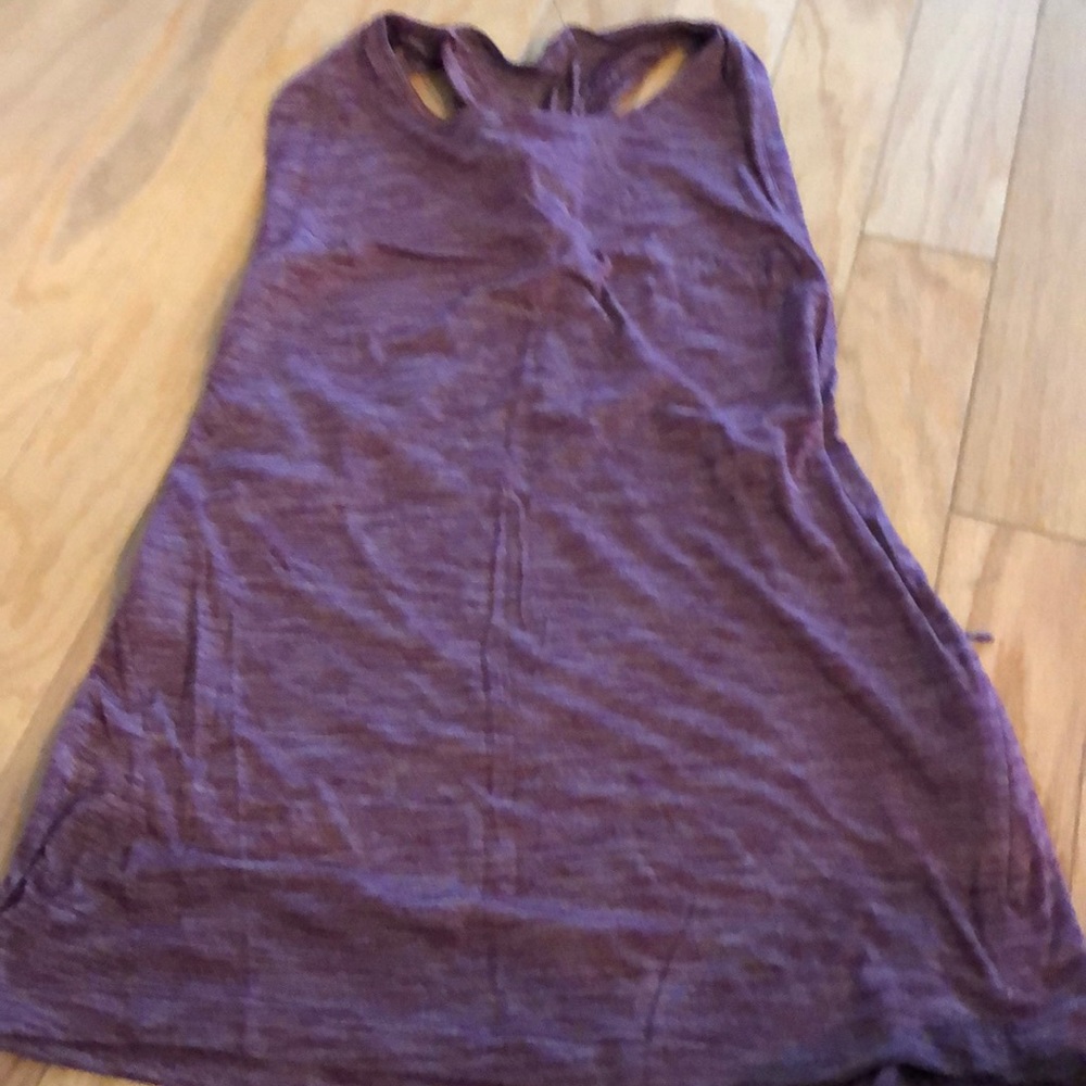 Lululemon tank